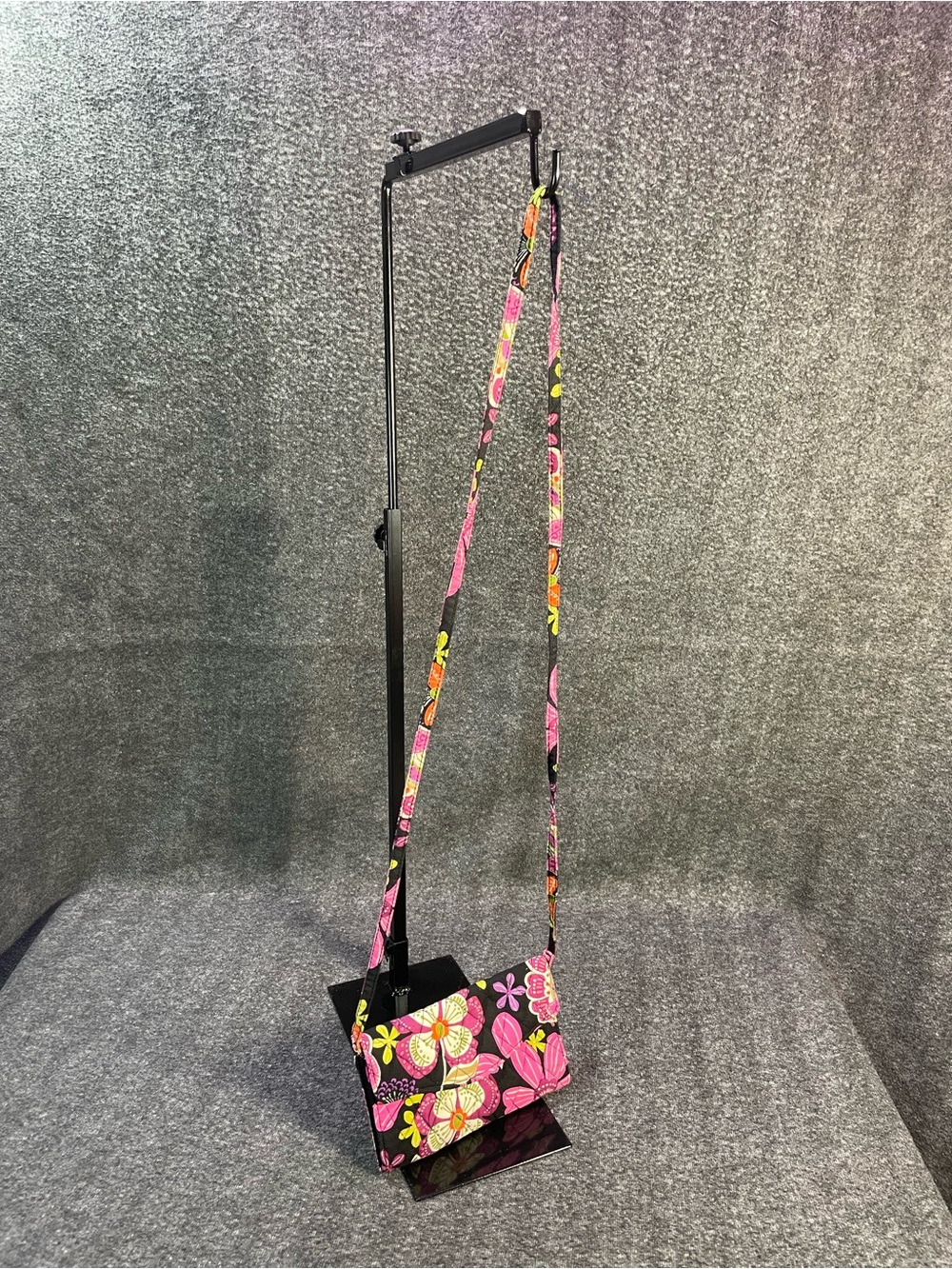 VERA BRADLEY Black/Pink Floral Quilted Cotton Crossbody Wallet Organizer